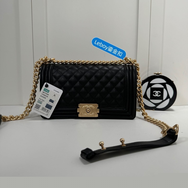 Ch*el woc bags